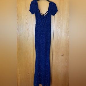 Windsor prom dress,size small, sparkly blue.
